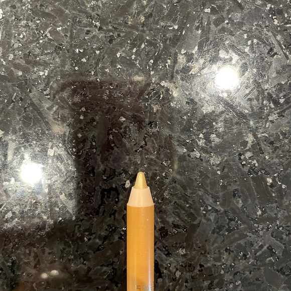 MAC cosmetics eye pencil - Picture 3 of 5